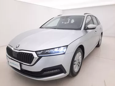 Skoda Octavia Wagon Executive DSG 2.0 Diesel 150CV Automatico Visione frontale