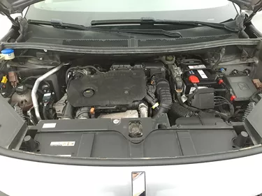 DS DS 7 Crossback Business 1.5 Diesel 131CV Automatico Vano motore