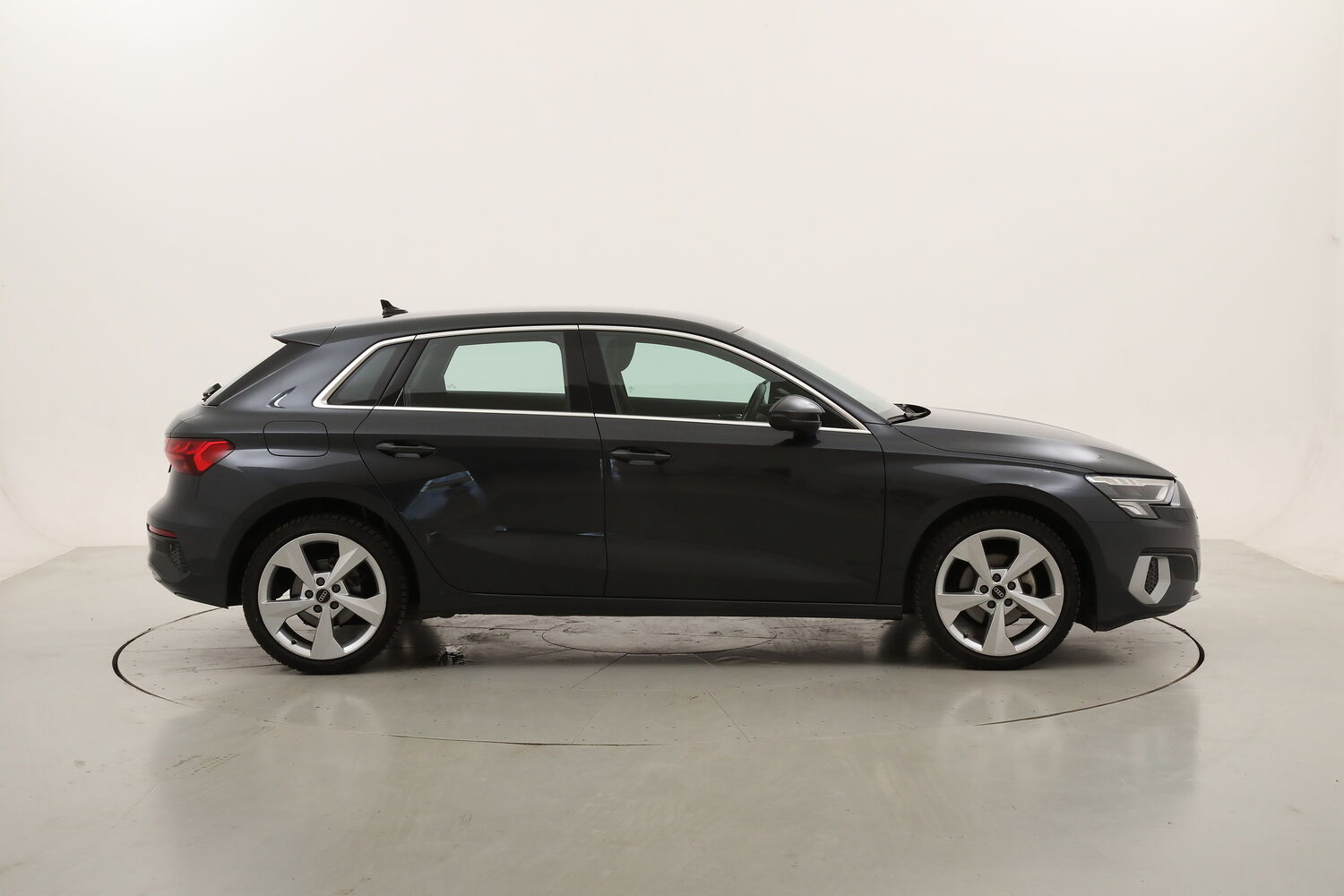 Audi A3 30 TFSI Business Advanced usata del 2023 con 56.427 km