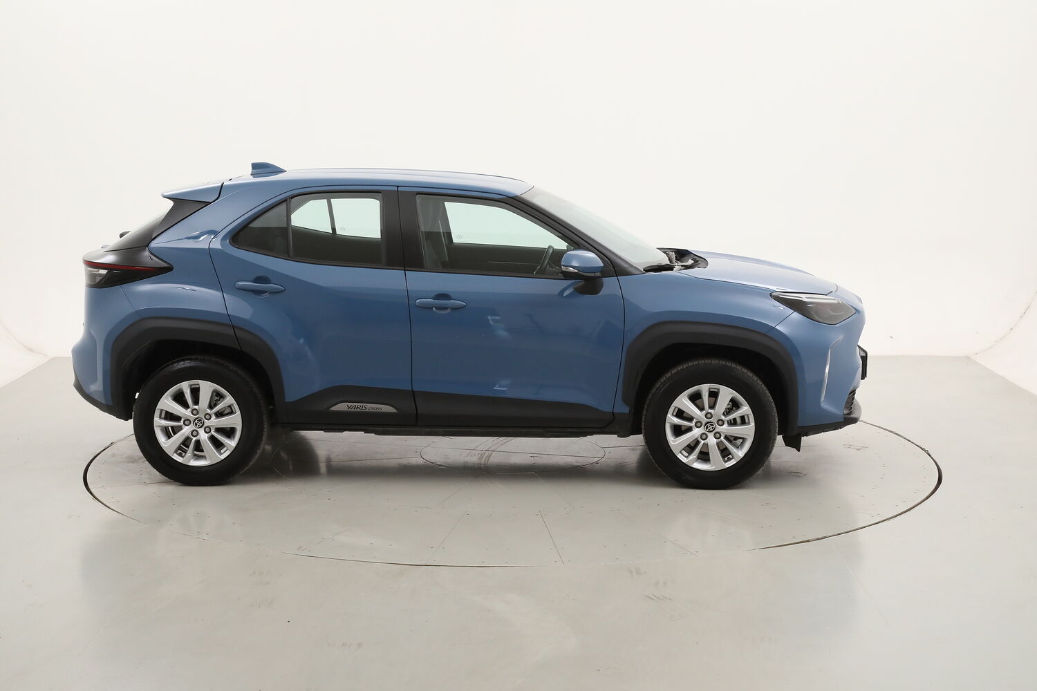 Toyota Yaris Cross Hybrid Business usata del 2022 con 43.327 km