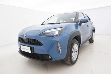 Toyota Yaris Cross Hybrid Business 1.5 Full Hybrid 116CV Automatico Visione frontale
