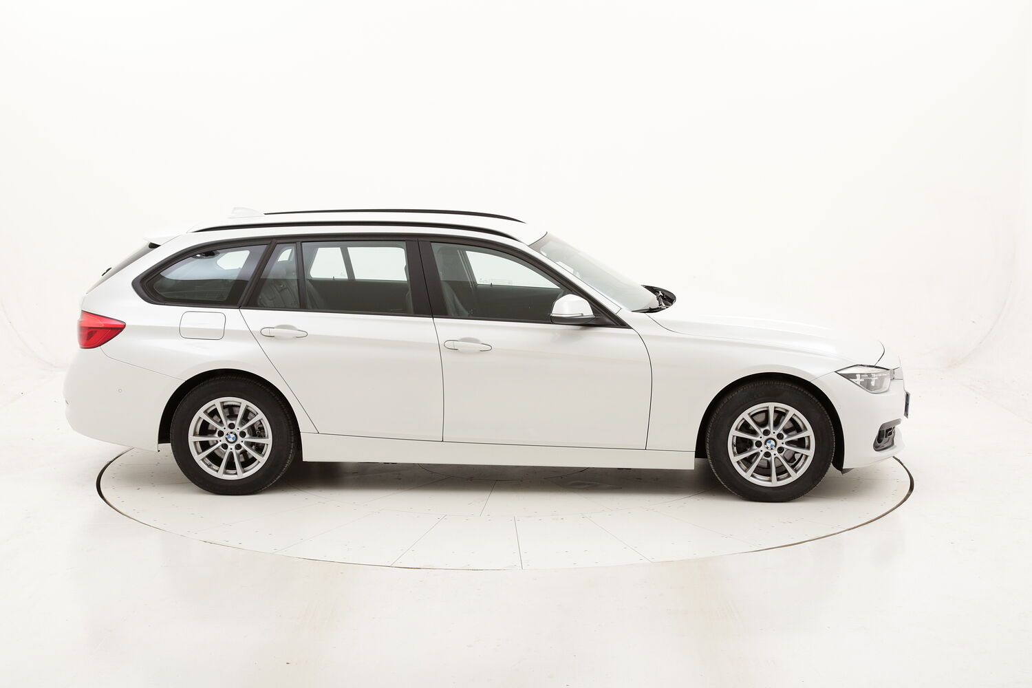 BMW Serie 3 318d Touring Business Advantage Aut. usata del 2018 con 50.583 km
