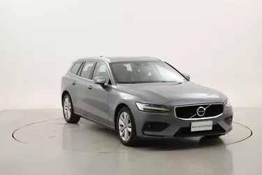 Volvo V60 B4 (d) Momentum Business Pro Geartronic 2.0 Mild Hybrid 197CV Automatico Volvo V60 B4 (d) Momentum Business Pro Geartronic 2.0 Mild Hybrid 197CV Automatico