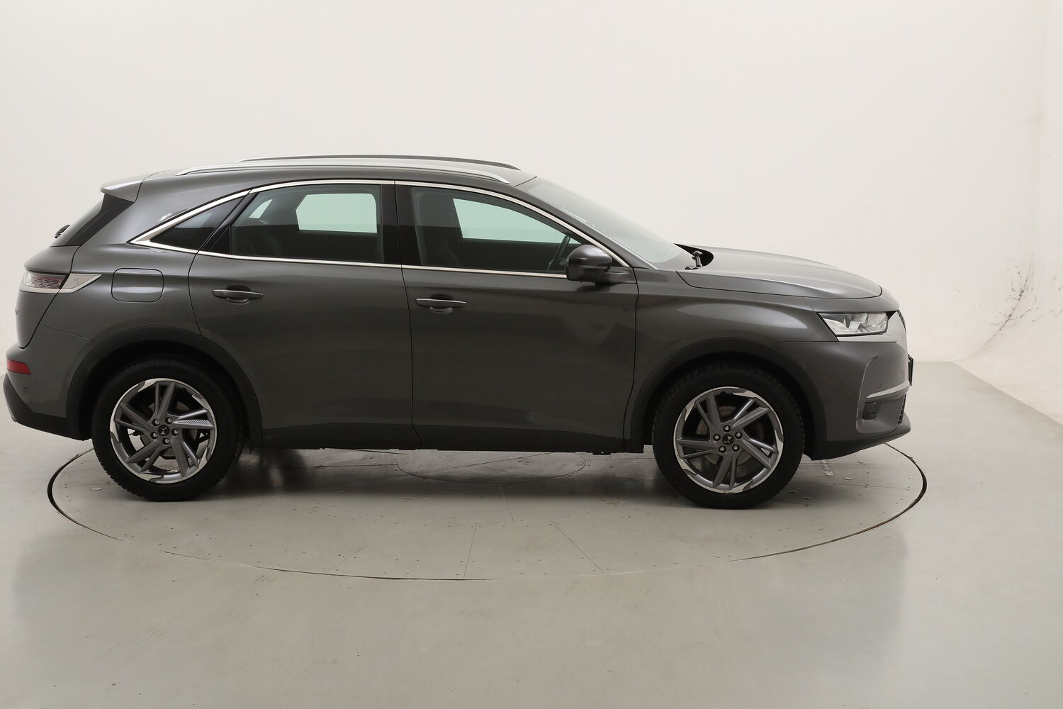 DS DS 7 Crossback Grand Chic usata del 2020 con 96.981 km