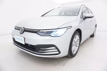Volkswagen Golf Variant Variant Life DSG 1.0 Mild Hybrid 110CV Automatico Visione frontale