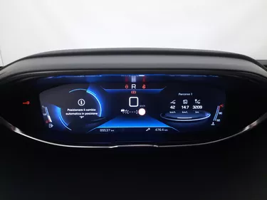Peugeot 5008 GT EAT8 2.0 Diesel 177CV Automatico Interni