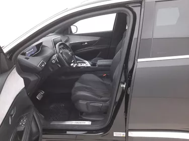 Peugeot 5008 GT EAT8 2.0 Diesel 177CV Automatico Sedili