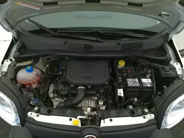 Fiat Panda Hybrid Pandina 1.0 Mild Hybrid 70CV Manuale Vano motore