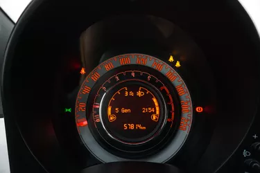 Fiat 500 Cult 1.0 Mild Hybrid 70CV Manuale Interni