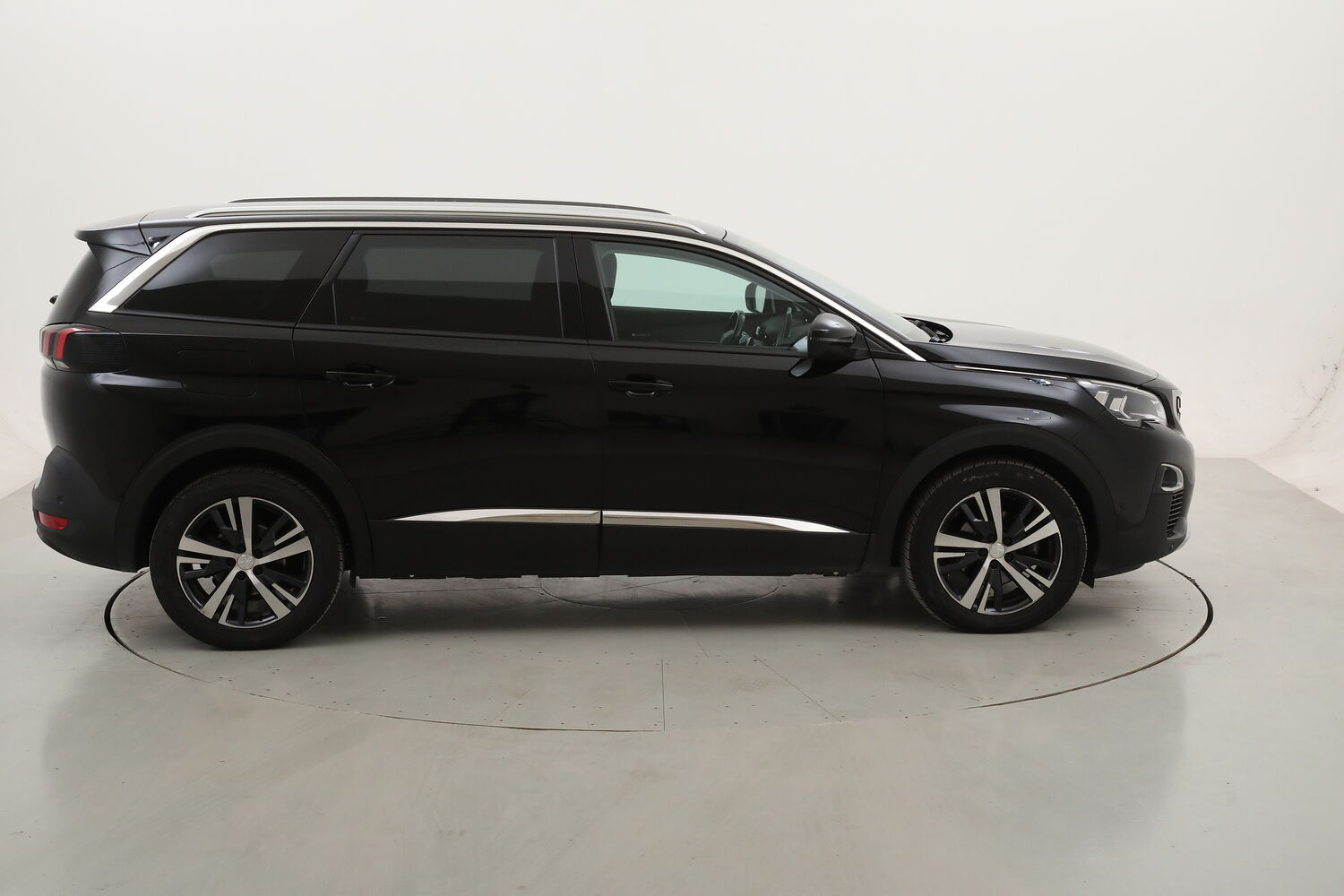 Peugeot 5008 GT EAT8 - 7 posti usata del 2020 con 125.465 km