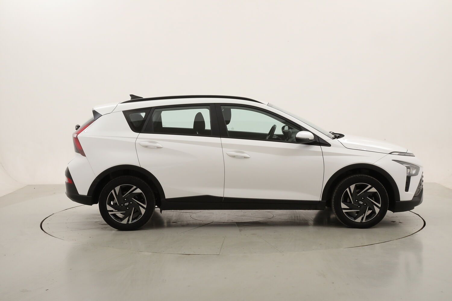 Hyundai Bayon XLine usata del 2023 con 98.644 km