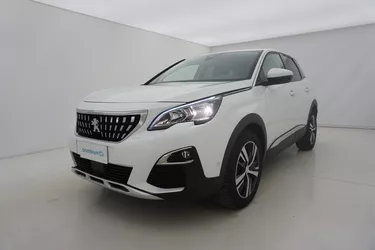 Peugeot 3008 Allure EAT8 1.5 Diesel 131CV Automatico Visione frontale