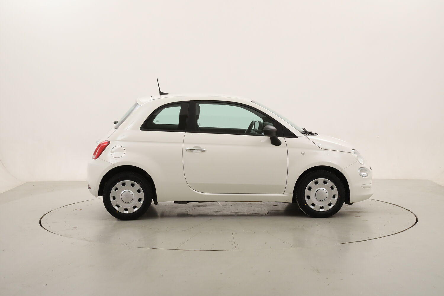 Fiat 500 Hybrid Cult usata del 2022 con 76.480 km