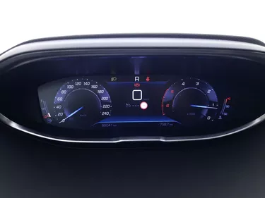 Peugeot 3008 Allure Pack EAT8 1.5 Diesel 131CV Automatico Interni