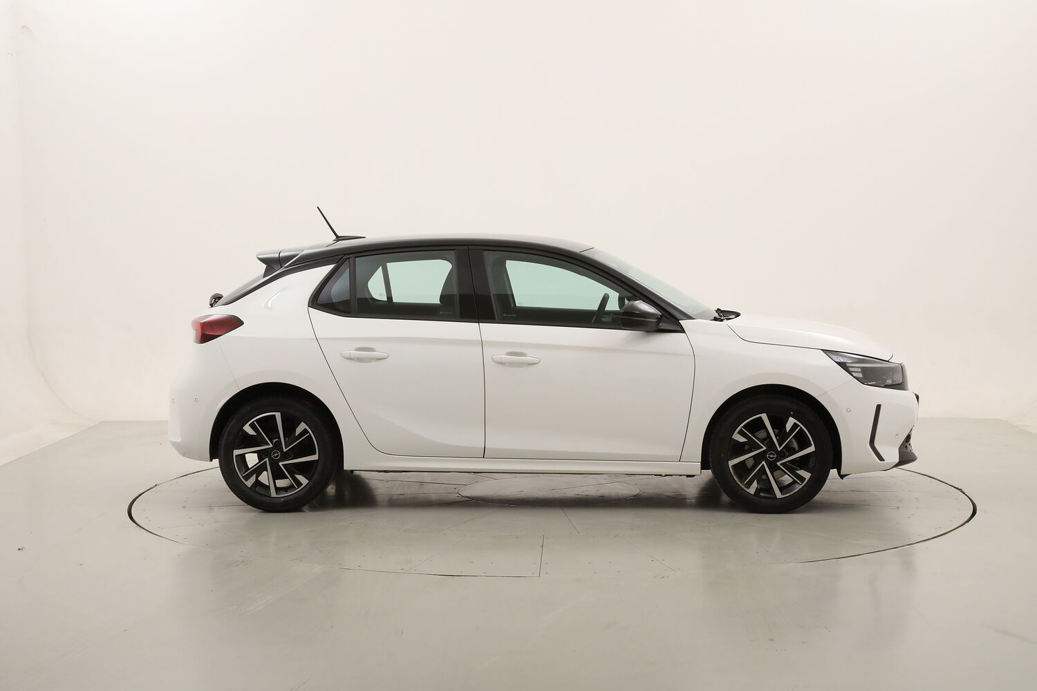 Opel Corsa GS usata del 2024 con 23.974 km