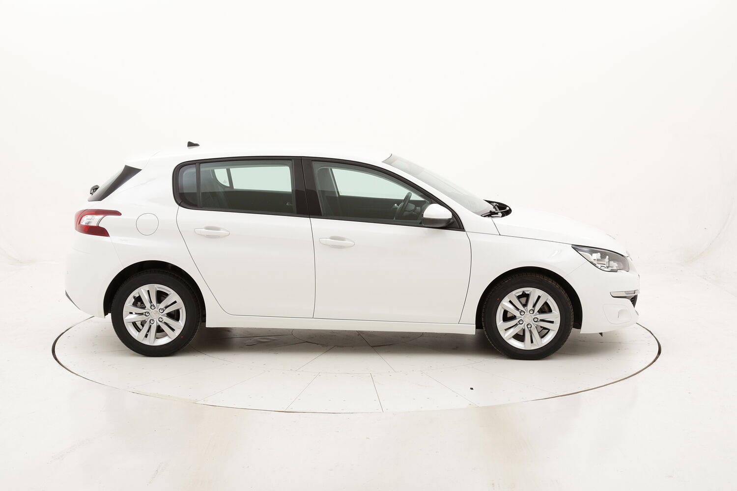 Peugeot 308 Business EAT6 usata del 2017 con 90.779 km