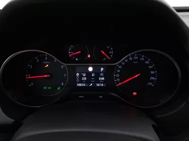 Opel Grandland Innovation AT6 1.5 Diesel 131CV Automatico Interni