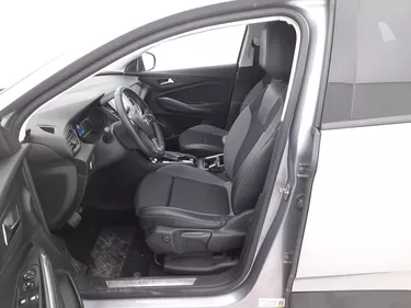 Opel Grandland Innovation AT6 1.5 Diesel 131CV Automatico Sedili