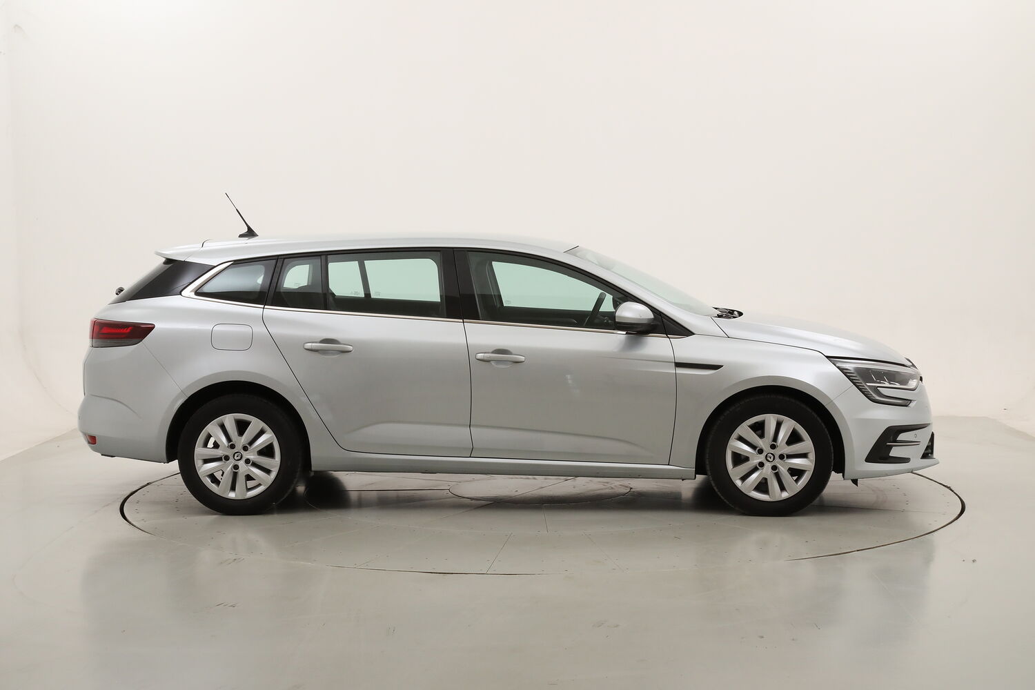 Renault Megane Sporter Equilibre usata del 2023 con 89.139 km