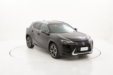 Lexus UX Hybrid Executive usata del 2019 con 18.554 km