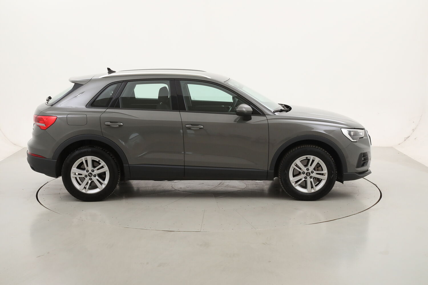 Audi Q3 40 TDI Business S tronic quattro usata del 2022 con 90.187 km