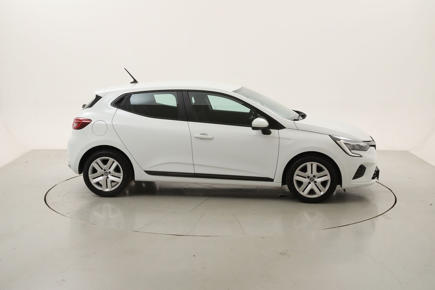 Renault Clio Zen usata del 2021 con 49.123 km