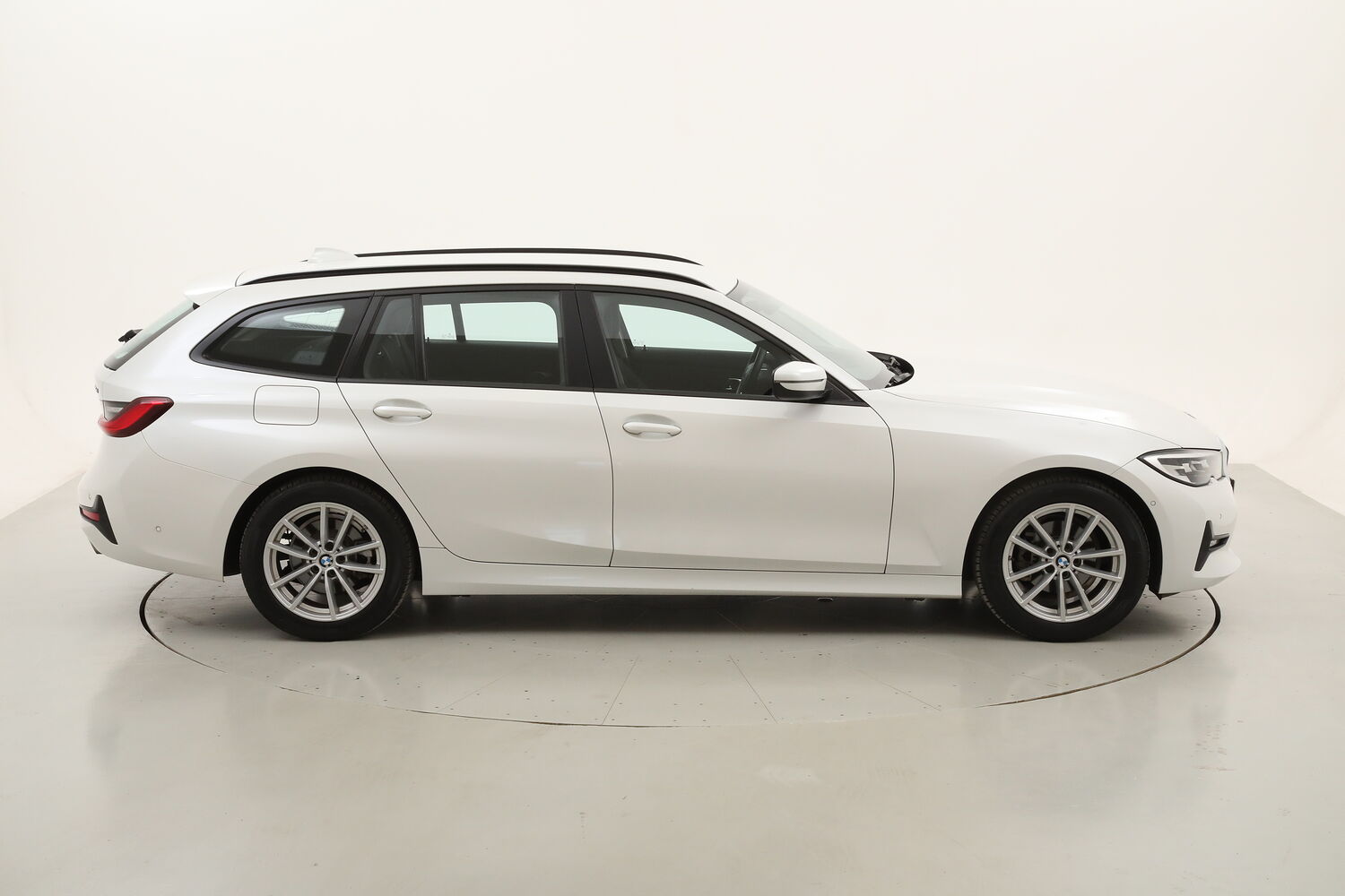 BMW Serie 3 318d 48V Touring Business Advantage usata del 2020 con 87.272 km
