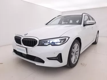 BMW Serie 3 318d 48V Touring Business Advantage  2.0 Mild Hybrid 150CV Automatico Visione frontale