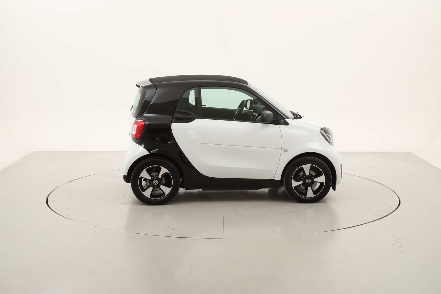 Smart Fortwo EQ Passion usata del 2021 con 13.850 km