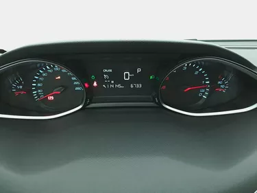Peugeot 308 SW Style EAT6 1.5 Diesel 131CV Automatico Interni