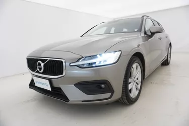 Volvo V60 D3 Geartronic Business 2.0 Diesel 150CV Automatico Visione frontale