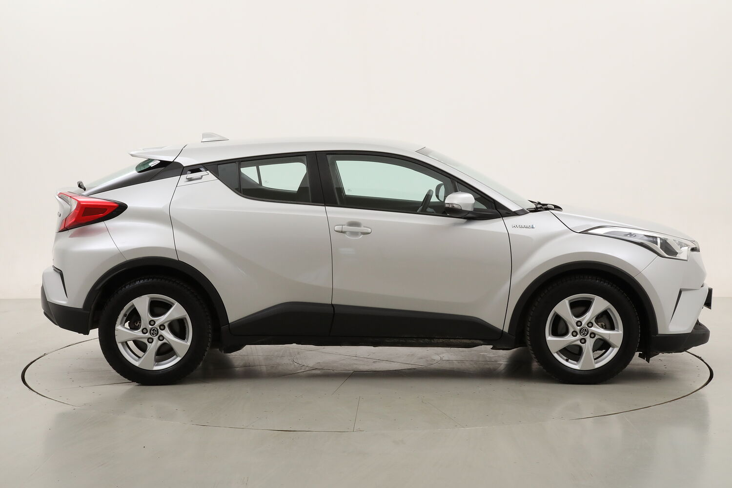 Toyota C-HR Hybrid Business usata del 2019 con 87.968 km