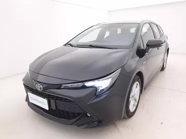 Toyota Corolla TS Hybrid Business 1.8 Full Hybrid 122CV Automatico Visione frontale