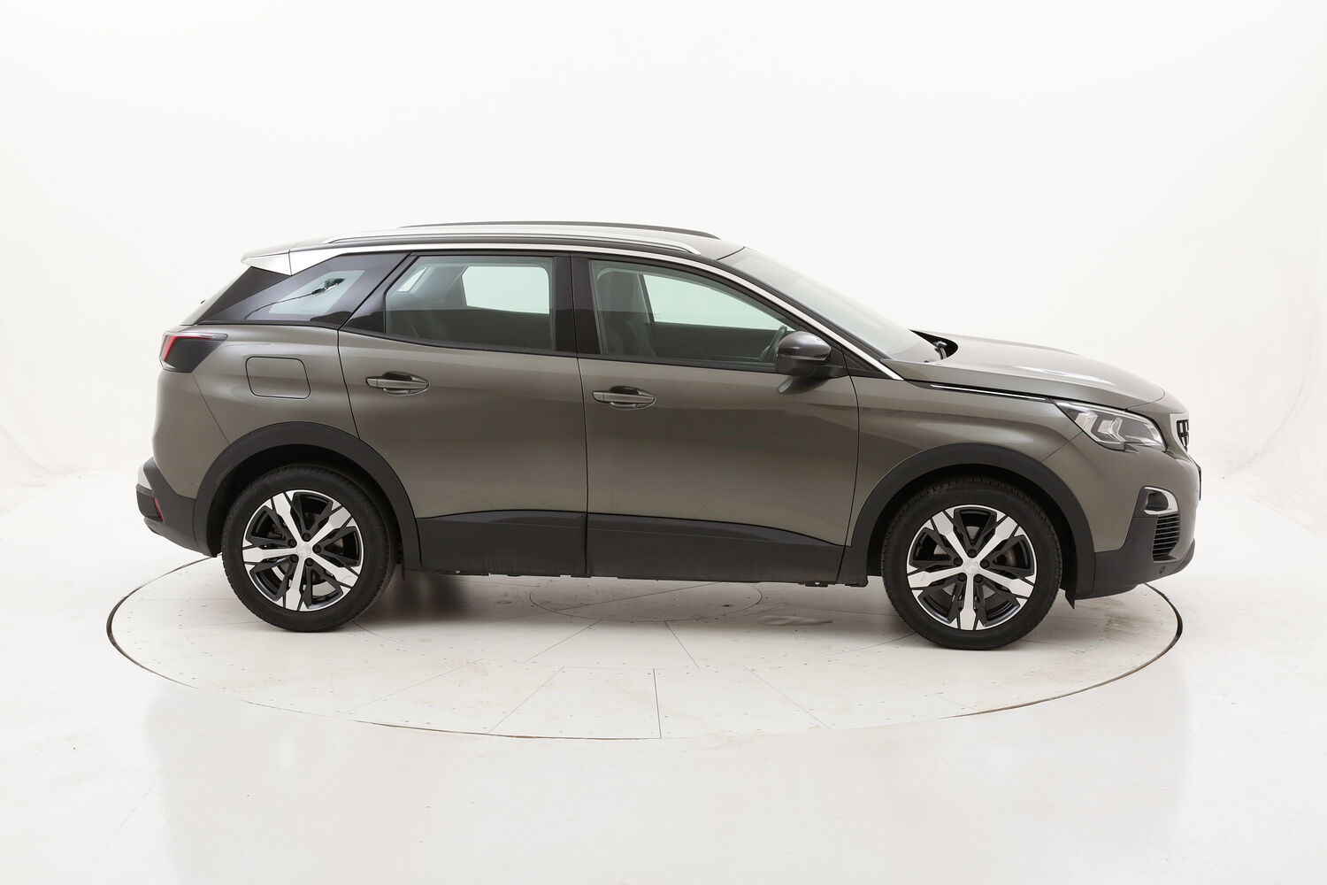 Peugeot 3008 Business EAT8 usata del 2018 con 84.886 km