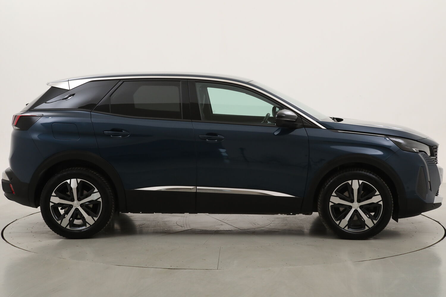 Peugeot 3008 Allure usata del 2023 con 24.873 km