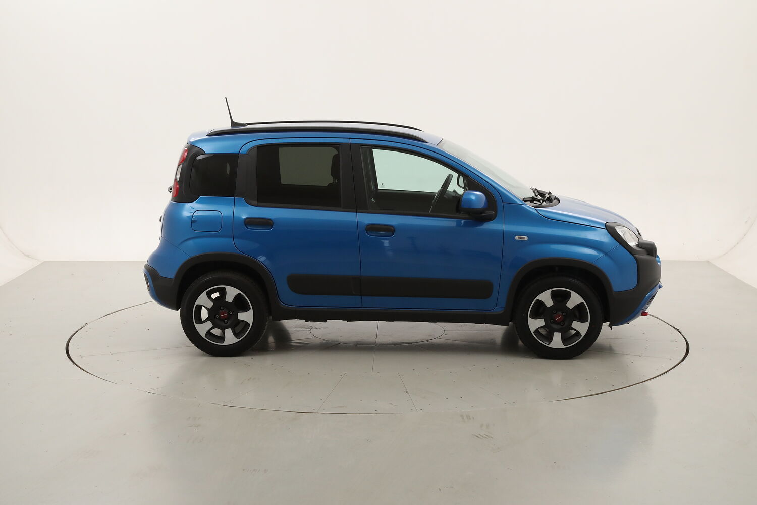Fiat Panda Hybrid Cross usata del 2024 con 17.984 km