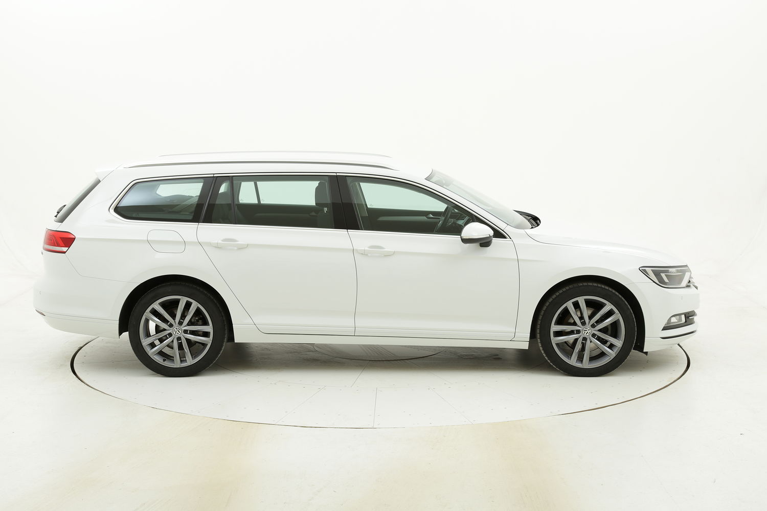 Volkswagen Passat usata del 2016 con 88.793 km