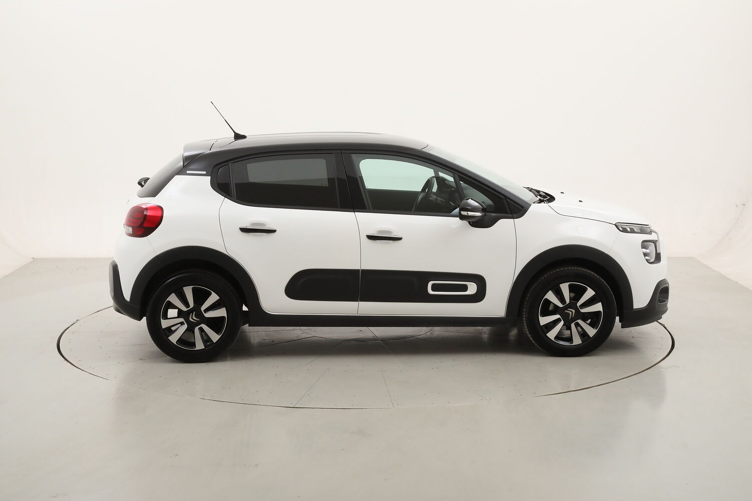 Citroen C3 Shine usata del 2022 con 20.468 km