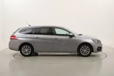 Peugeot 308 Allure Pack EAT8 1.5 Diesel 131CV Automatico Peugeot 308 Allure Pack EAT8 1.5 Diesel 131CV Automatico