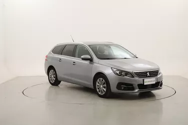 Peugeot 308 Allure Pack EAT8 1.5 Diesel 131CV Automatico Peugeot 308 Allure Pack EAT8 1.5 Diesel 131CV Automatico