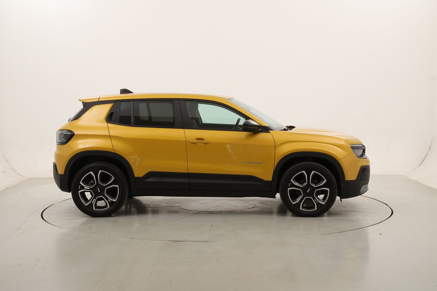 Jeep Avenger Summit usata del 2025 con 20.090 km