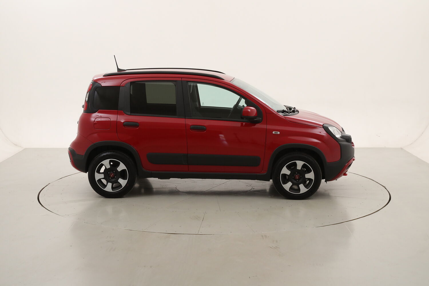 Fiat Panda Hybrid Cross usata del 2024 con 11.321 km