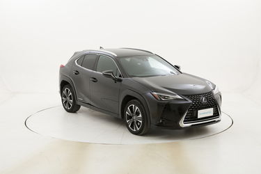 Lexus UX Hybrid Executive usata del 2019 con 18.516 km