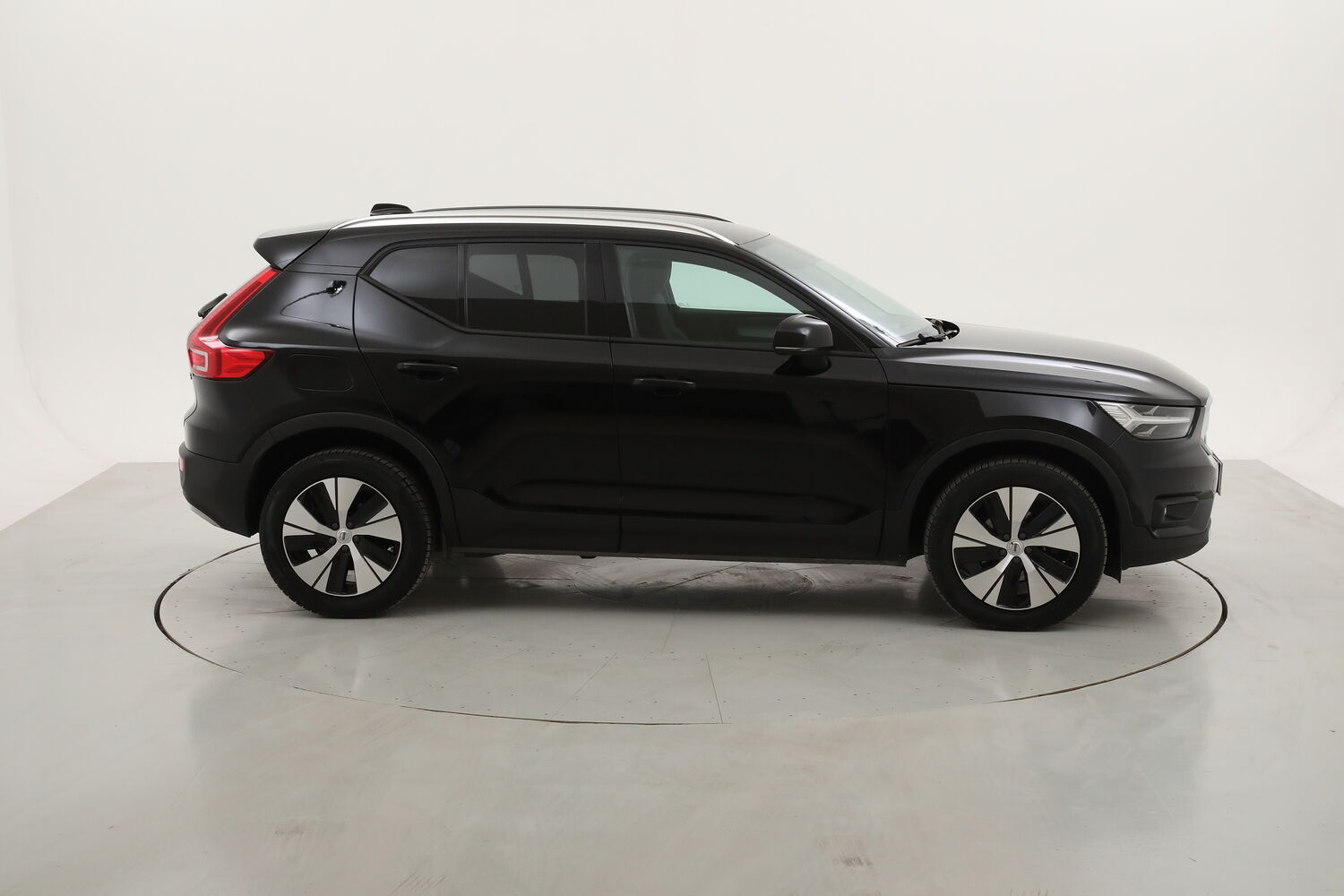 Volvo XC40 T3 Momentum Pro Geartronic usata del 2021 con 91.985 km