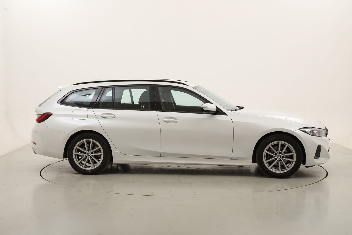 BMW Serie 3 MHEV 318d Touring usata del 2024 con 75.496 km