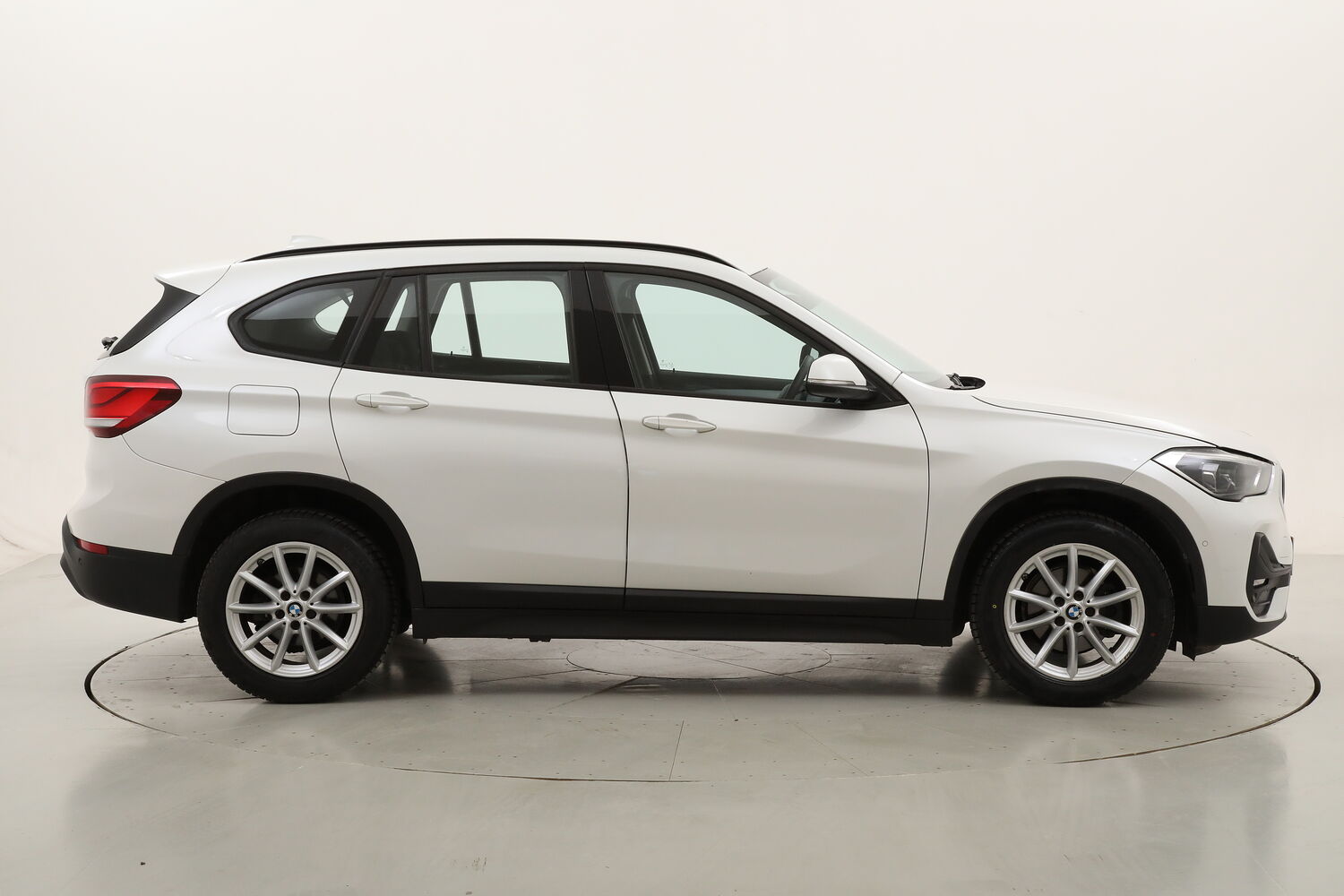 BMW X1 16d Business Advantage sDrive usata del 2021 con 106.534 km