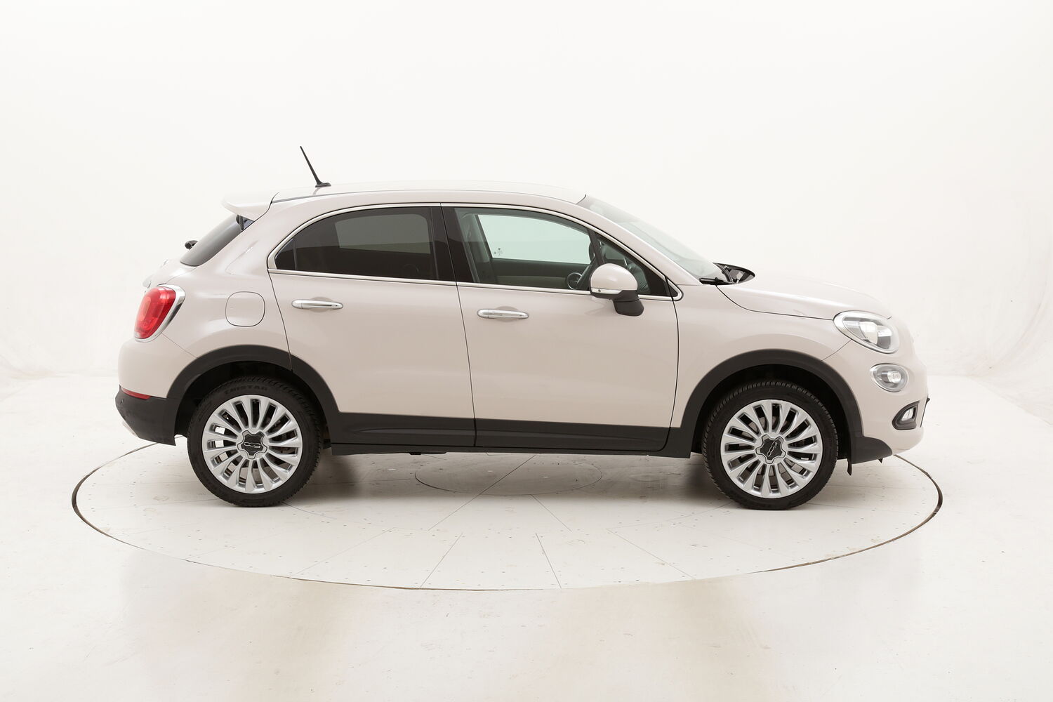 Fiat 500X Lounge Aut. usata del 2016 con 56.639 km