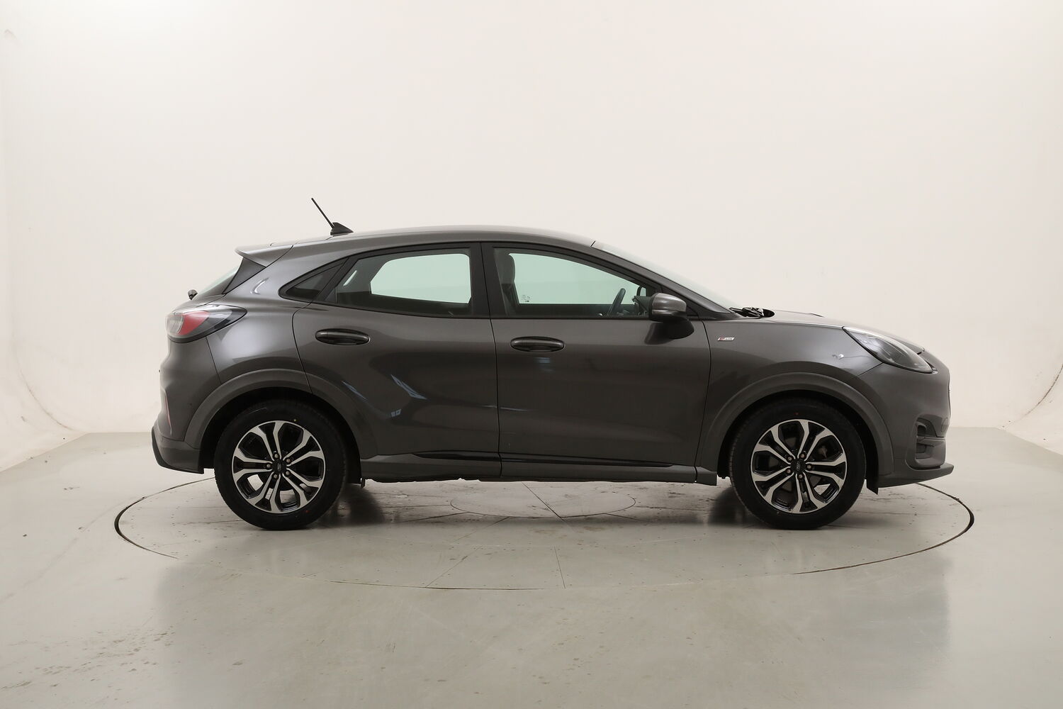 Ford Puma Hybrid ST-Line X Auto usata del 2021 con 46.602 km