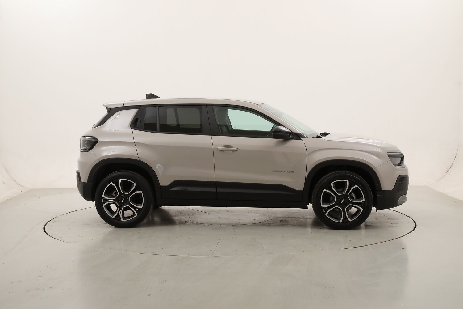 Jeep Avenger Summit usata del 2025 con 41.409 km