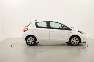 Toyota Yaris Hybrid Business 1.5 Full Hybrid 101CV Automatico Toyota Yaris Hybrid Business 1.5 Full Hybrid 101CV Automatico